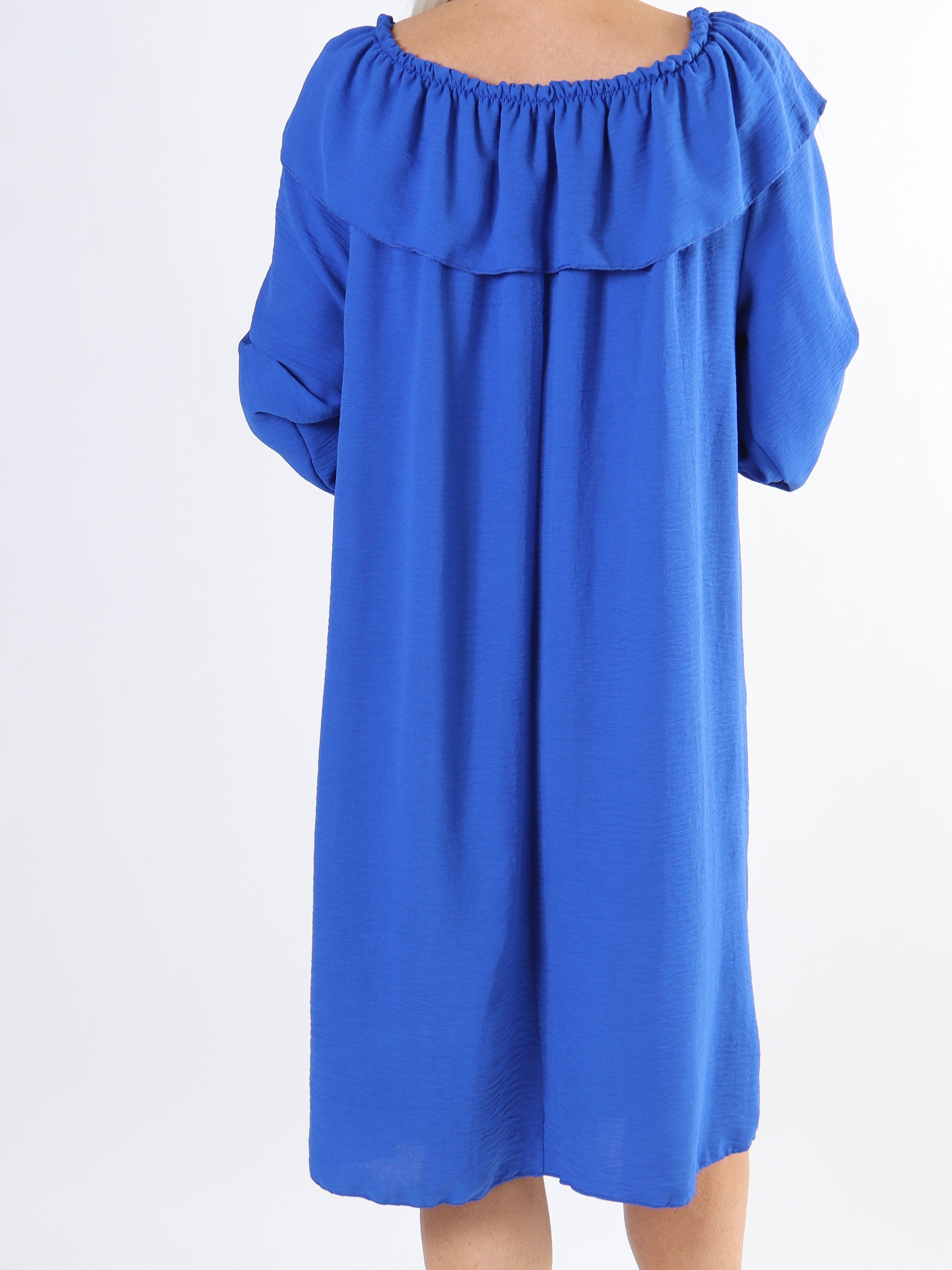 Elpida - Plus size-klänning med volangkant och smockärmar